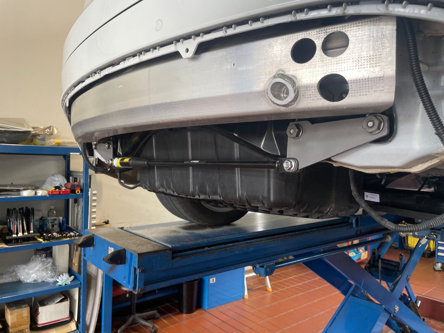 COX BODY DAMPER
